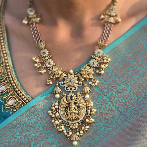 AD Lakshmi Floral Neckpiece - Image 2