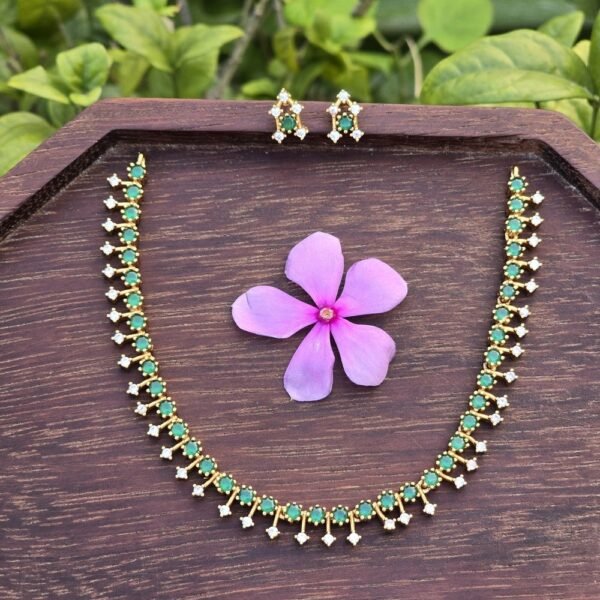 AD Stone Neckpiece - Green