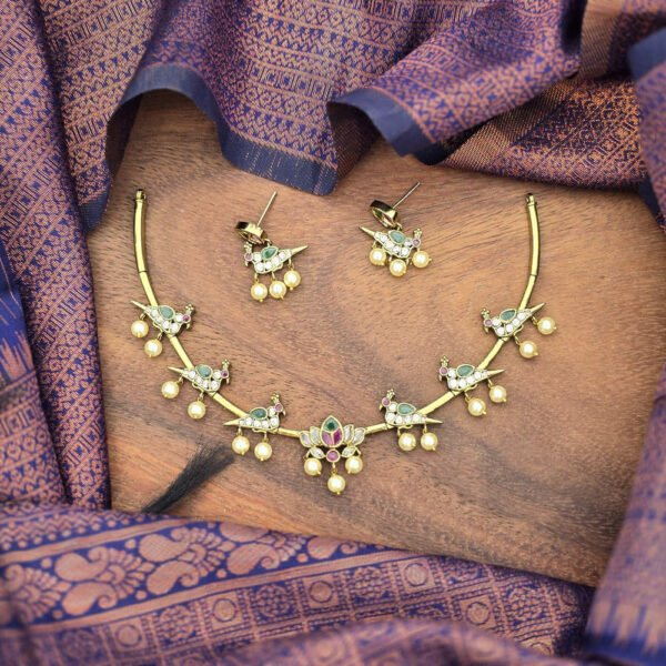 Birdie Hasli Neckpiece