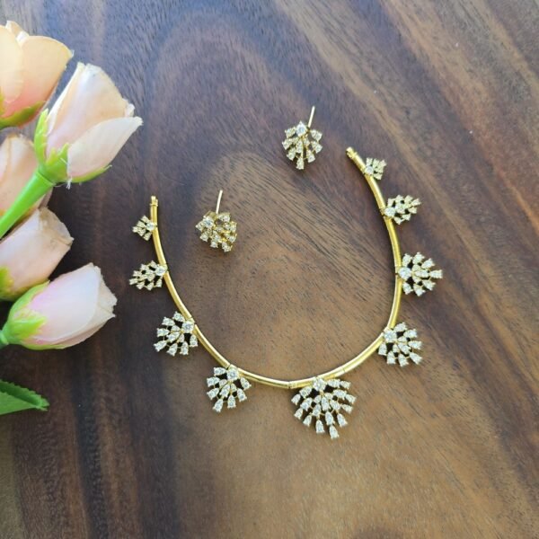 AD Designer Neckpiece